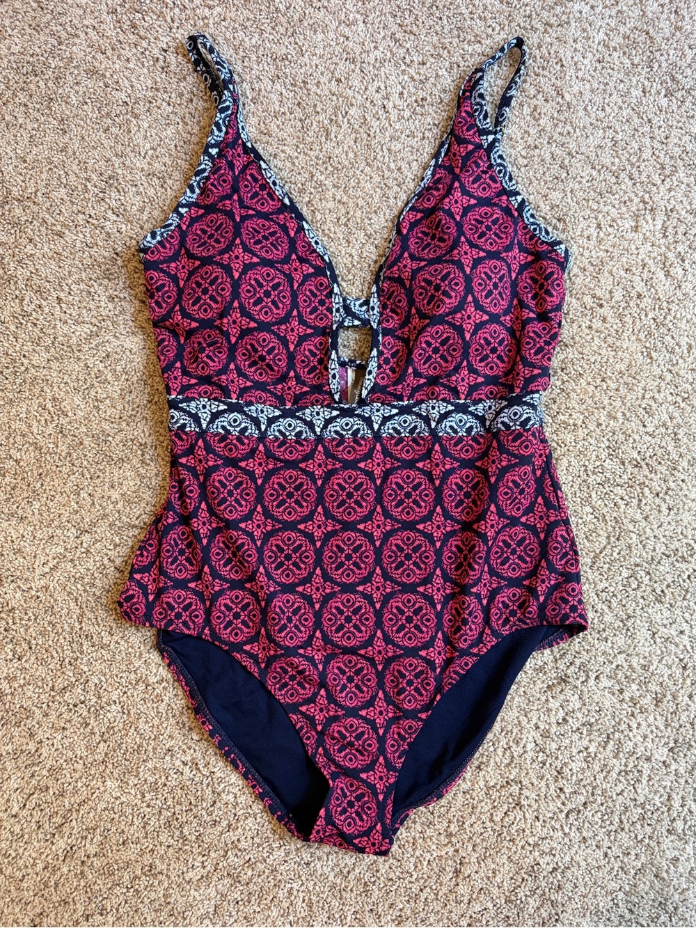 NWT Tommy Bahama Razzberry Medallion One-Piece L73745 Womens Swimsuit, Size 8